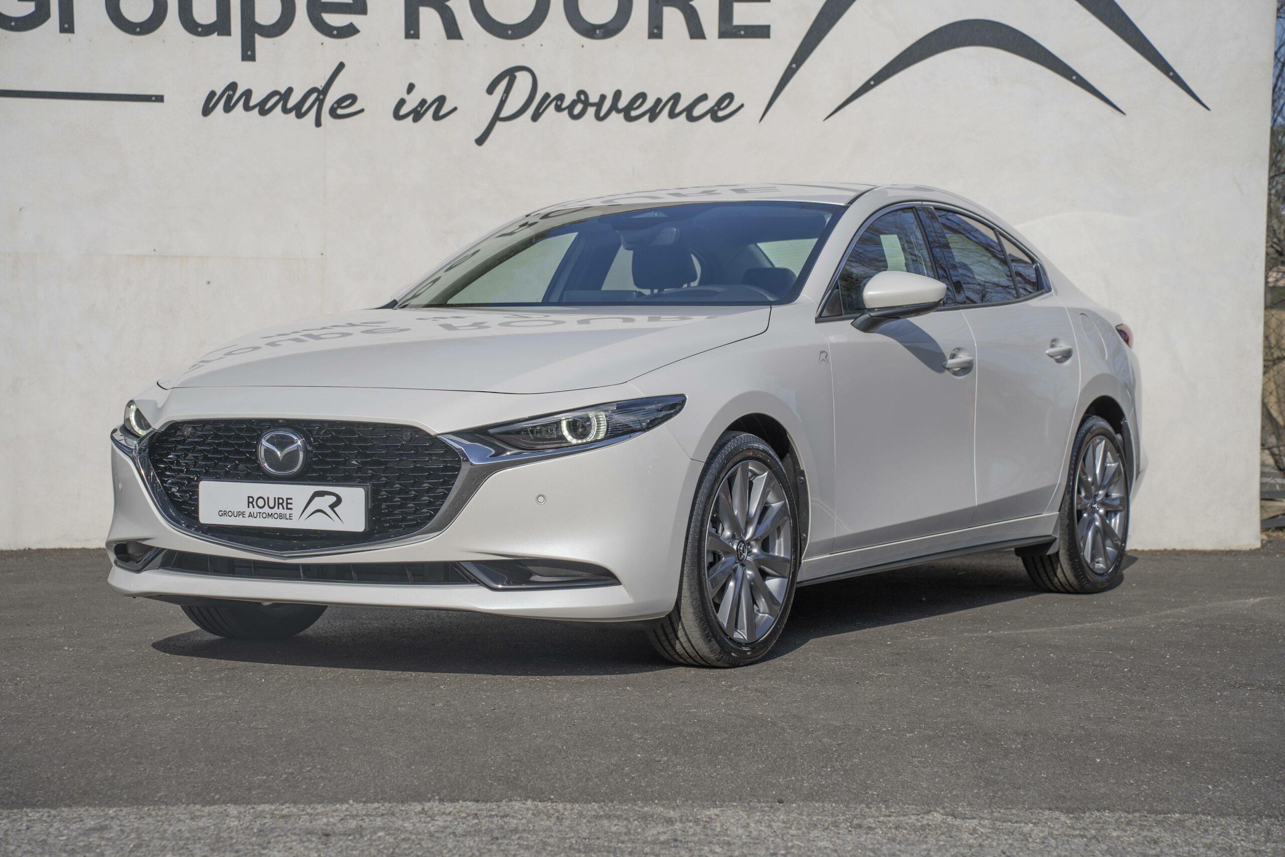 MAZDA-MAZDA3 IV-Mazda3 Berline 2.5L e-SKYACTIV-G M Hybrid 140 ch BVA6-Takumi-34550-150-roure-automobiles