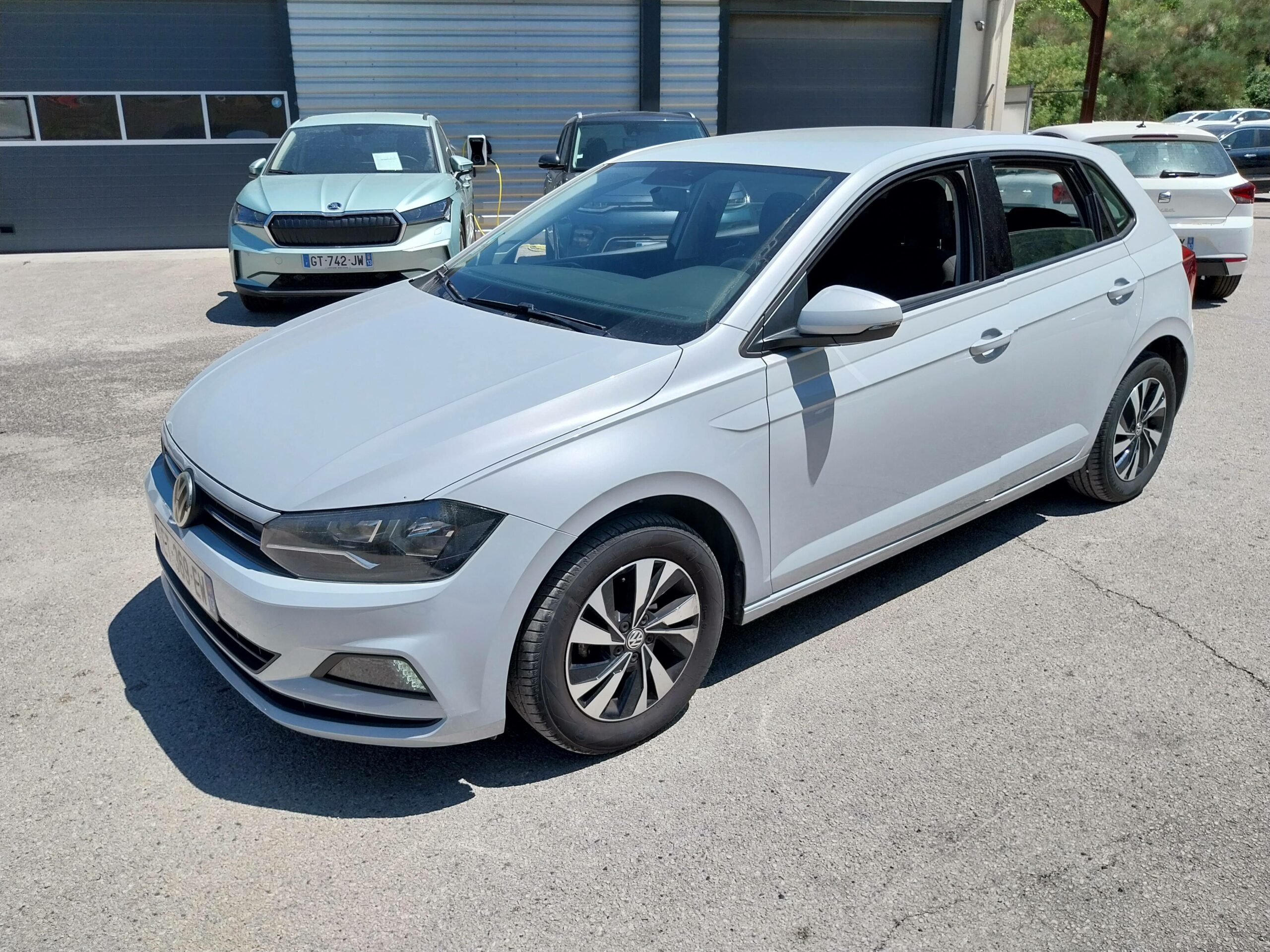 VOLKSWAGEN-POLO VI-Polo 1.0 TSI 95 S&S DSG7-Confortline-14490-73655-roure-automobiles