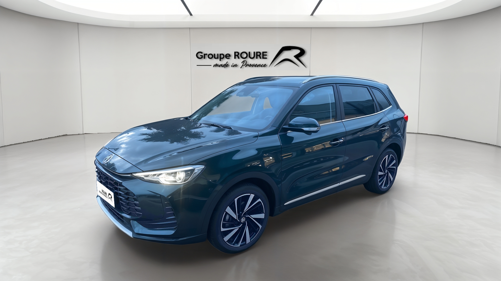 MG-ZS-ZS 1.5 L Hybrid+ 197 ch-Luxury-24990-10500-roure-automobiles