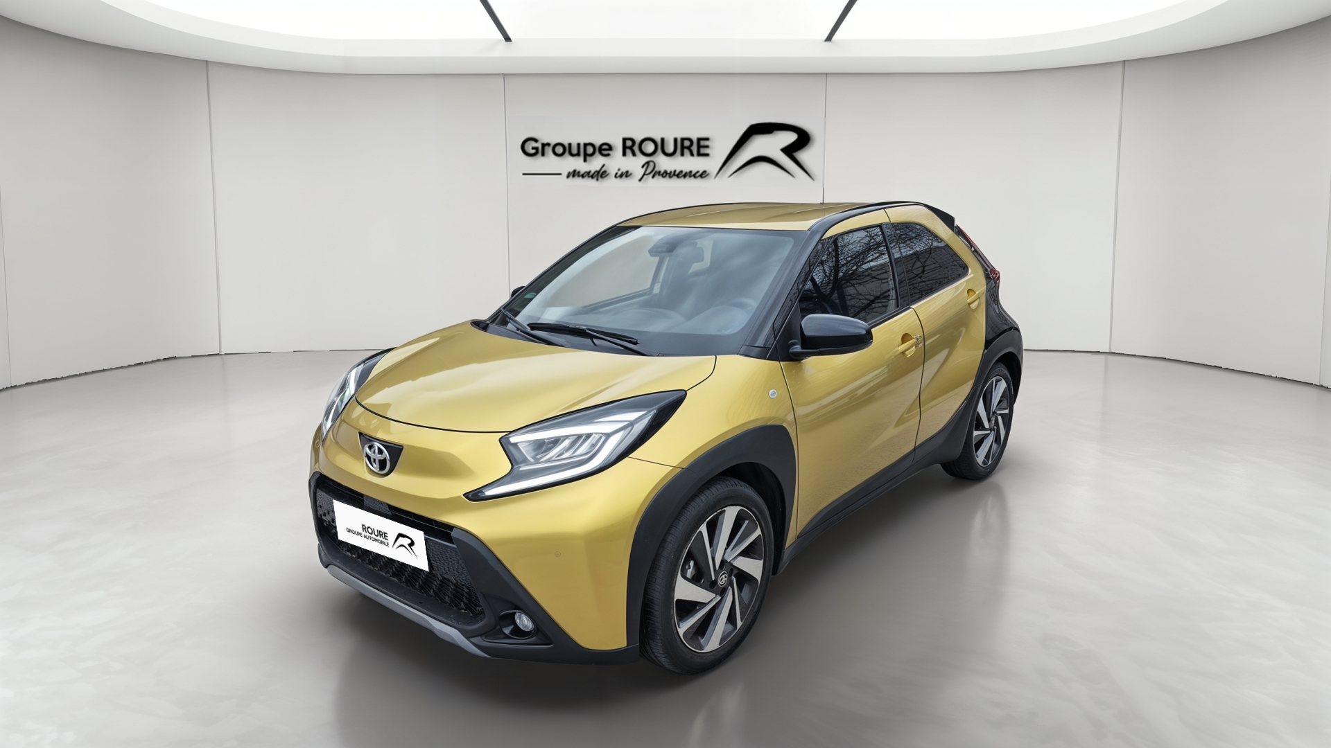 TOYOTA-AYGO X MY23-Aygo X 1.0 VVT-i 72 S-CVT-Air Collection-16990-5673-roure-automobiles