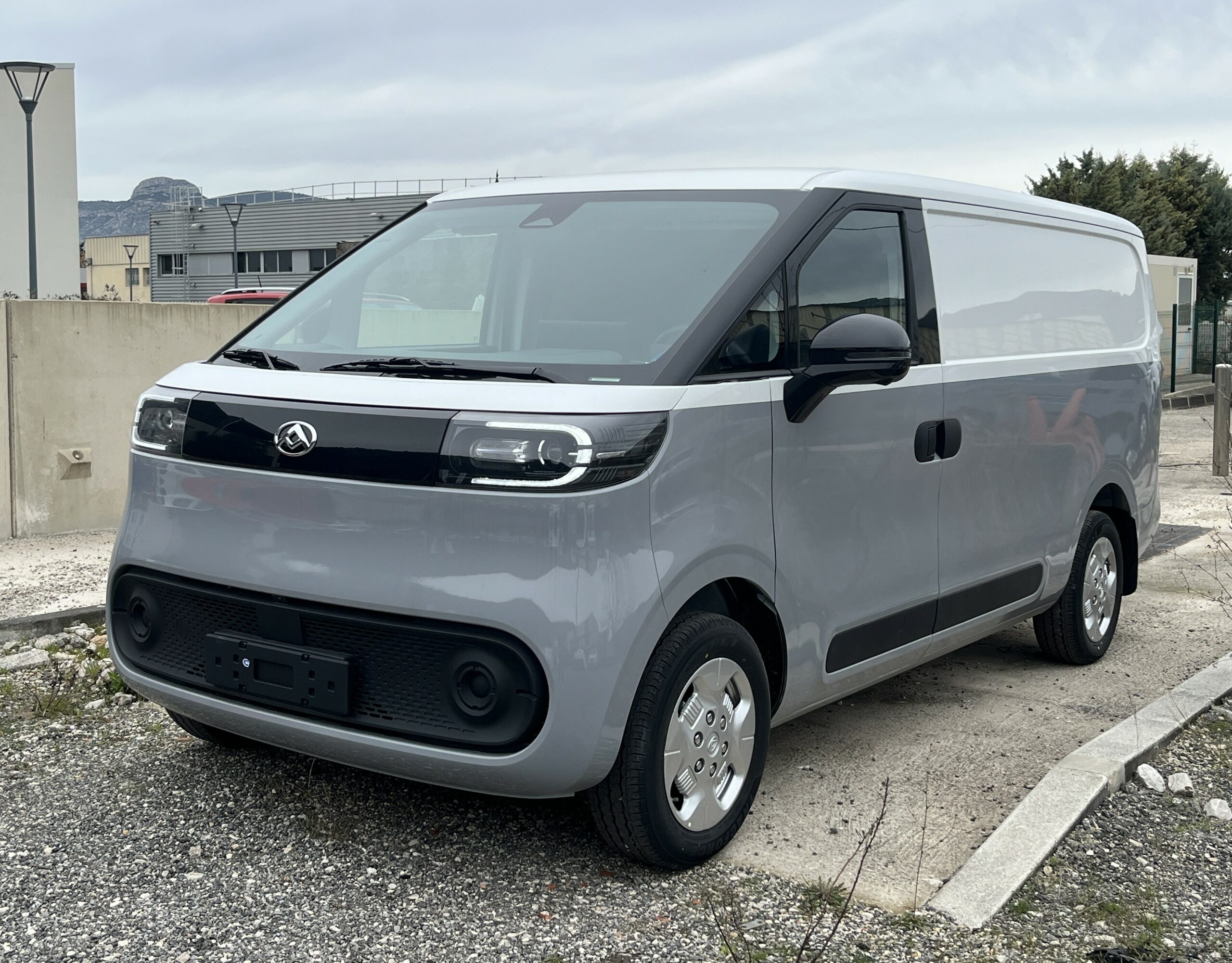 MAXUS-E-DELIVER5 FOURGON-E-DELIVER5 FOURGON L1H1 64 KWH--30000-10-roure-automobiles