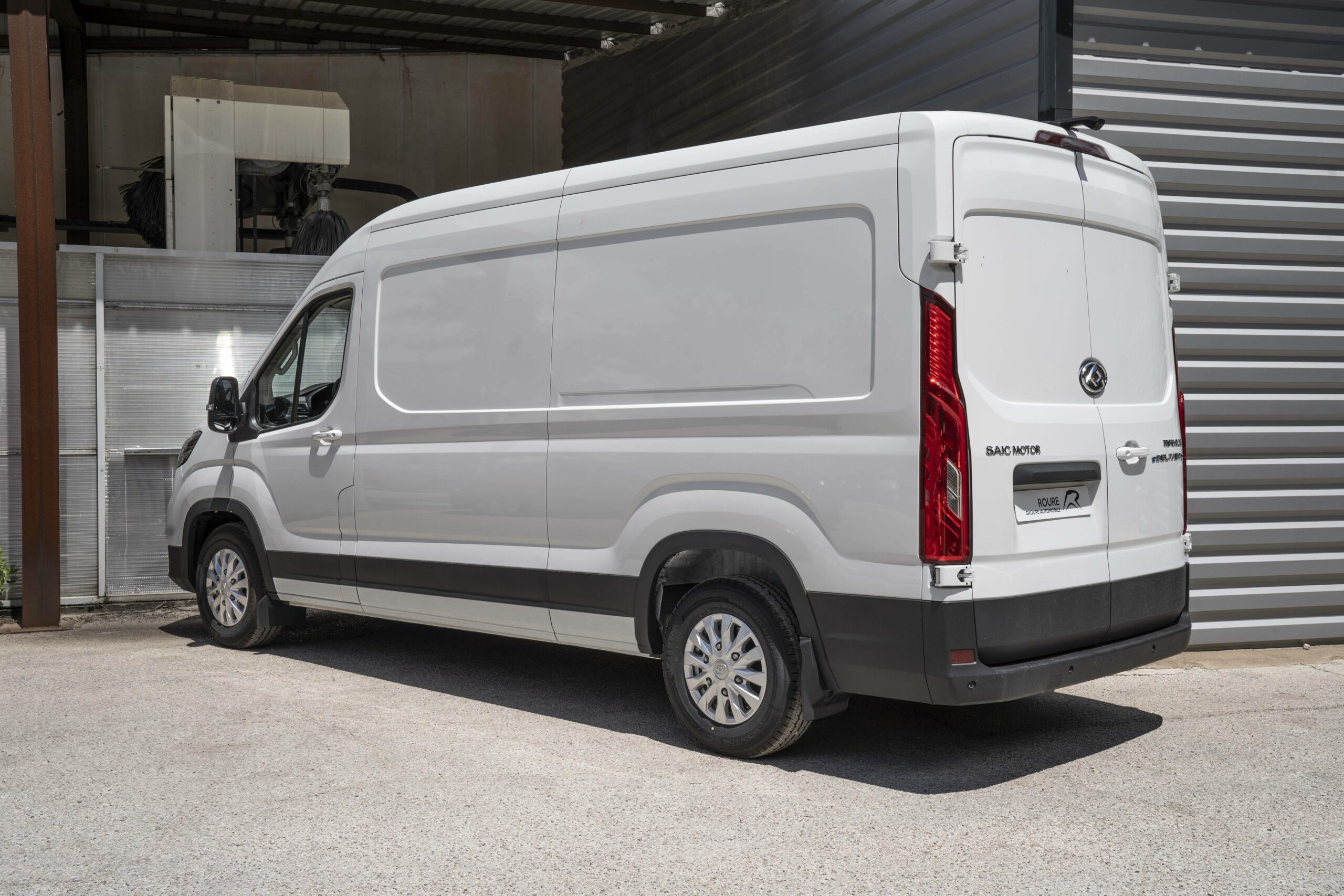 MAXUS-E-DELIVER9 FOURGON-E-DELIVER9 FOURGON L3H2 72 KWH--32400-150-roure-automobiles