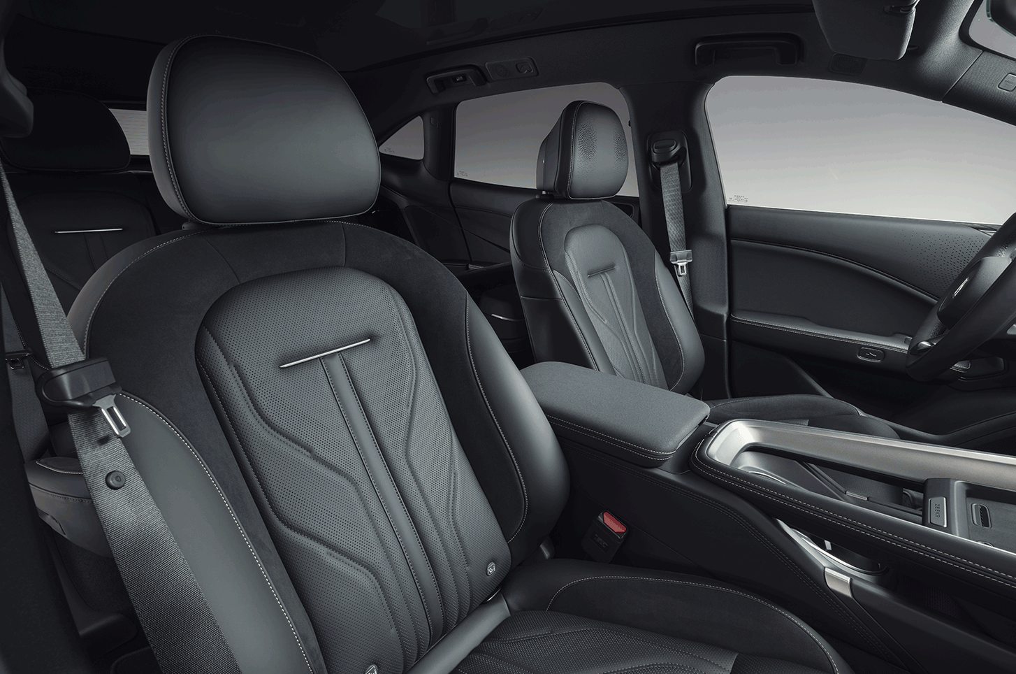 interieur-zeekr-7gt-groupe-roure-automobiles-aix-en-provence-2-2