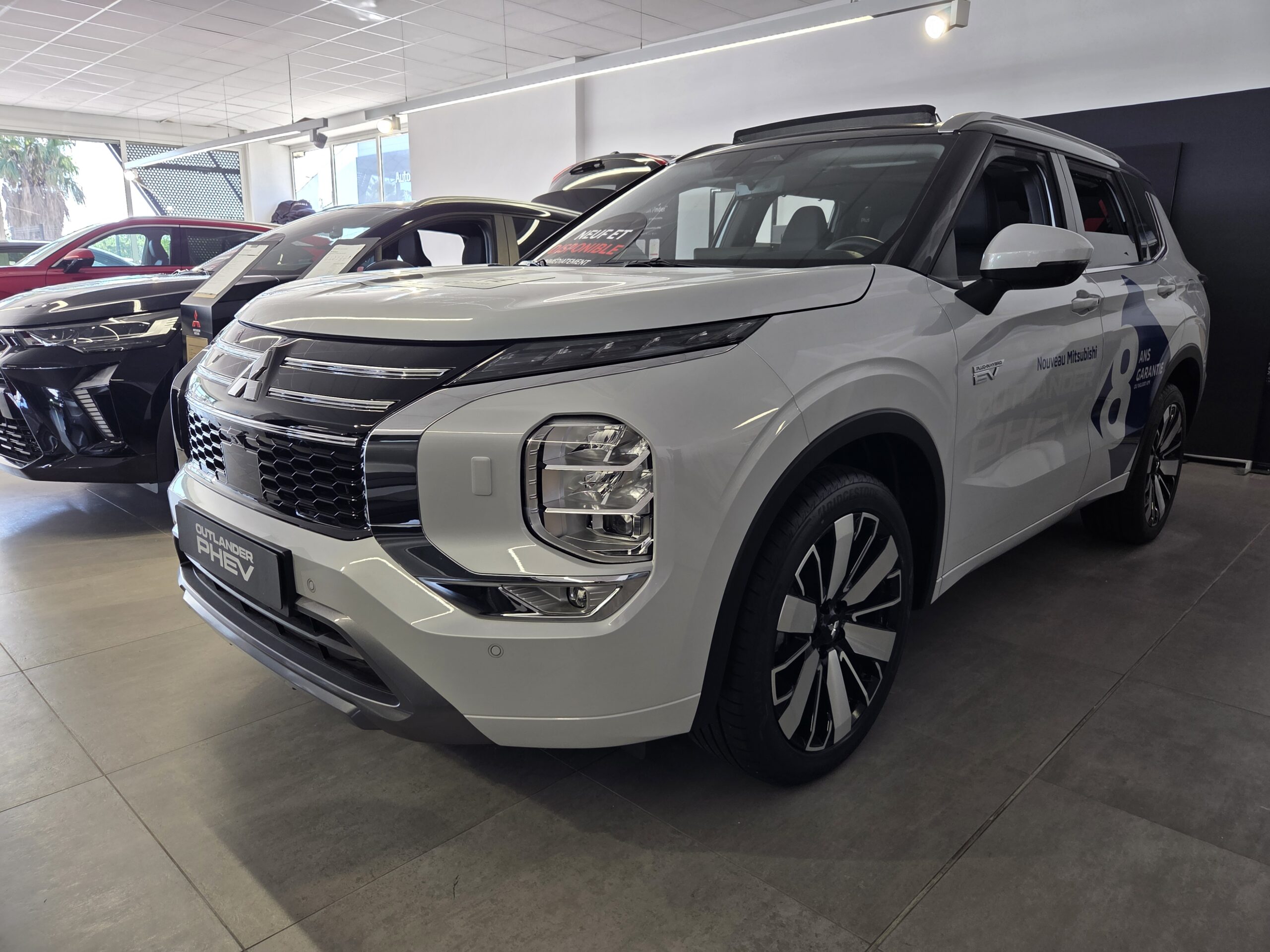 MITSUBISHI-OUTLANDER-Outlander 2.4 MIVEC PHEV 306 4WD-Instyle-46990-100-roure-automobiles